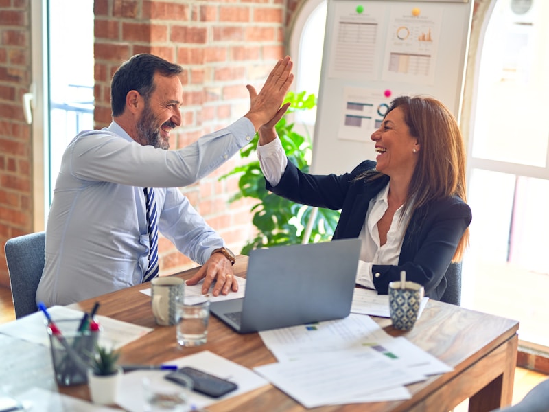 AI technology consultant working on advanced analytics